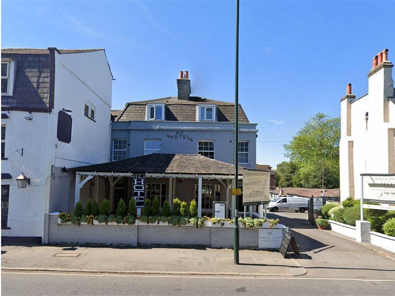 Hampton Court Hotel East Molesey Exterior photo
